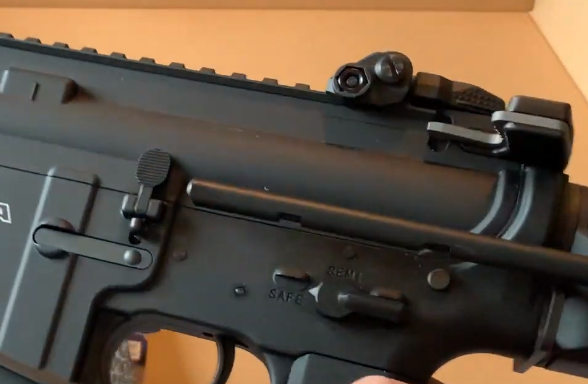 picture of kwa ronin t6 pdw sights lying flat