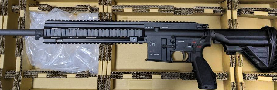 picture of vfc m27 iar aeg being unboxed for review